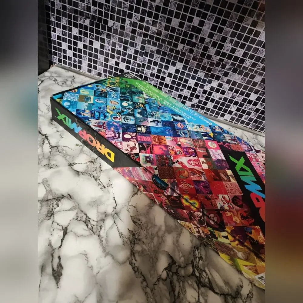 Dropmix music gaming system